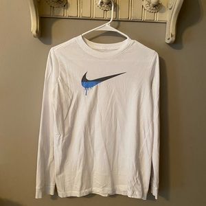 EUC - Nike Boys’ long sleeve shirt - XL